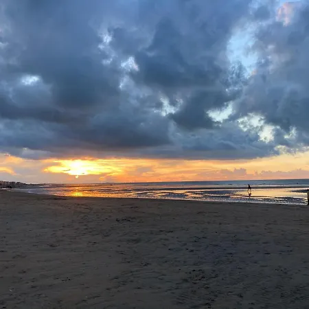 Beach Apartment Коксейде